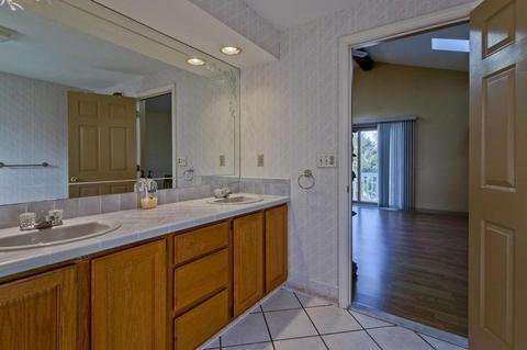 66 Hyde Ave, Chicopee, MA 01020 photo 23