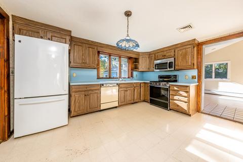 1030 Phinneys Ln, Barnstable, MA 02632 photo 20