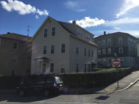 10 E Shelby St, Worcester, MA 01605 photo 3