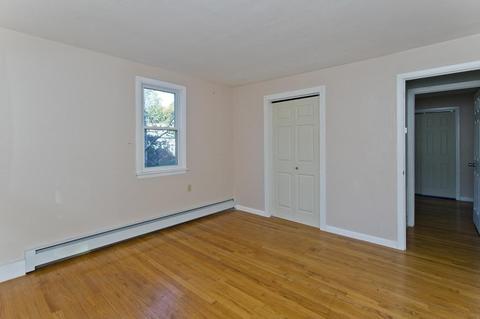 183 Chestnut St, Florence, MA 01062 photo 23