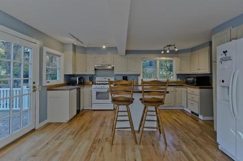 183 Chestnut St, Florence, MA 01062 photo 12