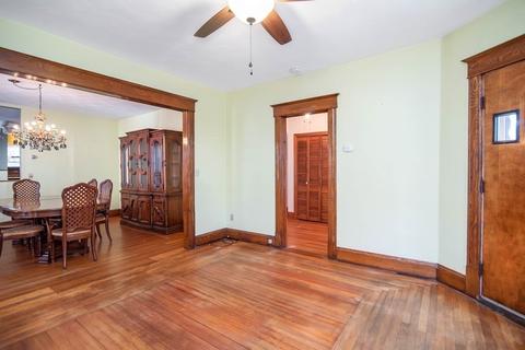 84 Orange St, Springfield, MA 01108 photo 2