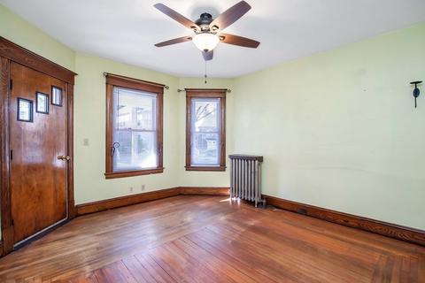 84 Orange St, Springfield, MA 01108 photo 4