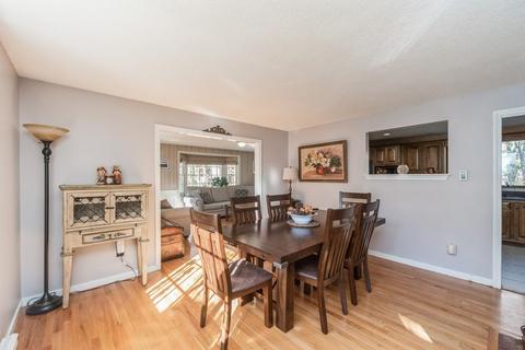 7 Stoddard St, Upton, MA 01568 photo 4