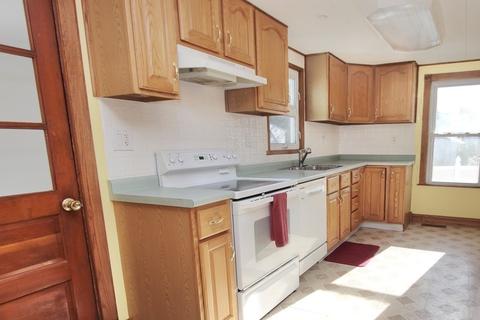 24 Turner St, Dedham, MA 02026 photo 5