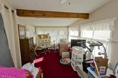 84 Laclede Ave, Chicopee, MA 01020 photo 9