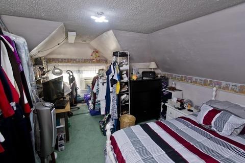 84 Laclede Ave, Chicopee, MA 01020 photo 5