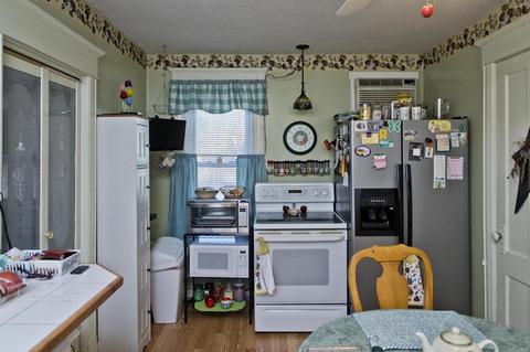84 Laclede Ave, Chicopee, MA 01020 photo 16