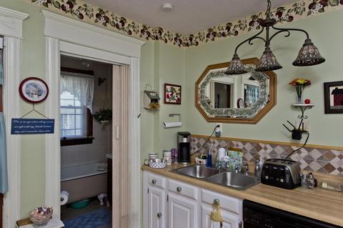 84 Laclede Ave, Chicopee, MA 01020 photo 13