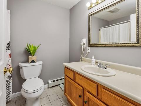 136 Commonwealth Ave, Worcester, MA 01604 photo 23