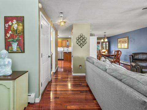 136 Commonwealth Ave, Worcester, MA 01604 photo 6