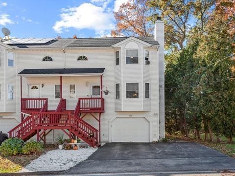 136 Commonwealth Ave, Worcester, MA 01604 photo 2