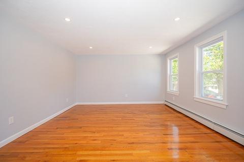 3 W Third St, Sutton, MA 01590 photo 9