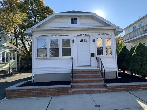 18 Bettinson Ave, Everett, MA 02149 photo 4