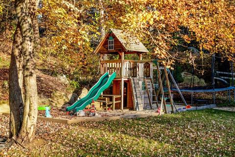 387 Putnam Hill Rd, Sutton, MA 01590 photo 10