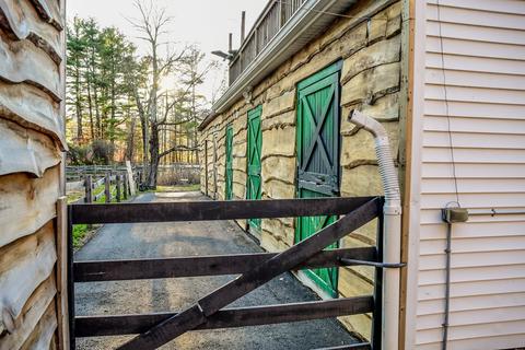 387 Putnam Hill Rd, Sutton, MA 01590 photo 17
