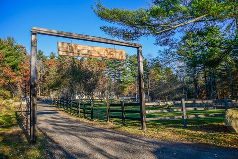 387 Putnam Hill Rd, Sutton, MA 01590 photo 2