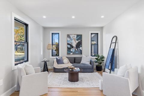 171 Washington, Reading, MA 01867 photo 4