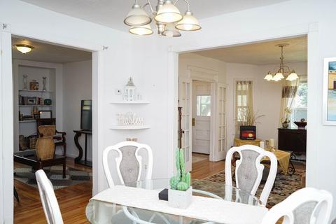 81 Beaconsfield Rd, Worcester, MA 01602 photo 12
