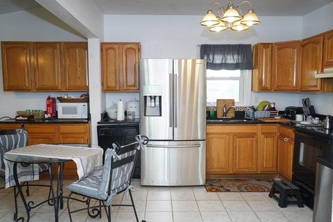81 Beaconsfield Rd, Worcester, MA 01602 photo 4