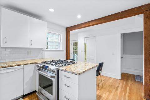 8 Tappan Rd, Wellesley, MA 02482 photo 12