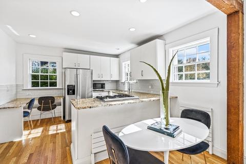 8 Tappan Rd, Wellesley, MA 02482 photo 13