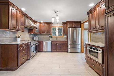 6 Burke Ln, Sutton, MA 01590 photo 5
