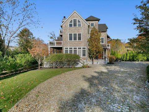 116 West St, Beverly, MA 01915 photo 3