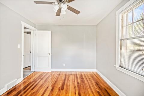55 Edendale St, Springfield, MA 01104 photo 9