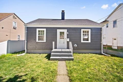 55 Edendale St, Springfield, MA 01104 photo 2