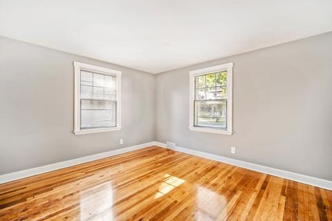 55 Edendale St, Springfield, MA 01104 photo 6