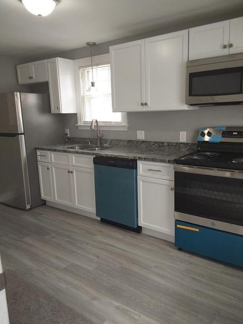 55 Edendale St, Springfield, MA 01104 photo 3