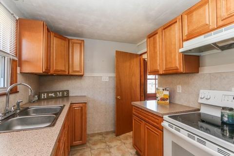44 Gerald St, Springfield, MA 01109 photo 8