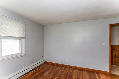 44 Gerald St, Springfield, MA 01109 photo 17