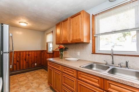 44 Gerald St, Springfield, MA 01109 photo 11