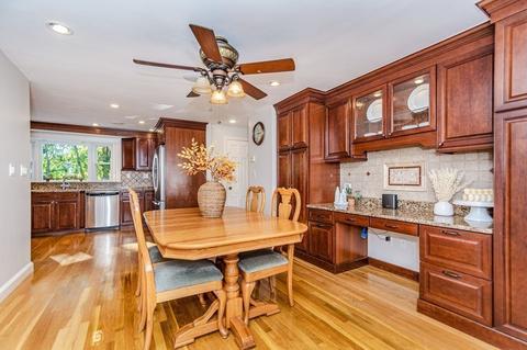32 Red Gate Ln, Reading, MA 01867 photo 11