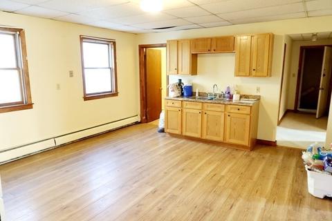 5 Webster Pl, Worcester, MA 01603 photo 10