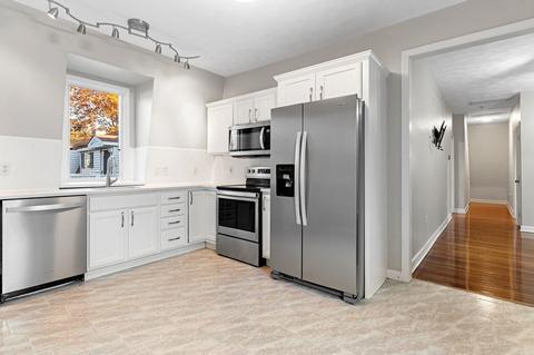 80 Linden St #B, Everett, MA 02149 photo 4