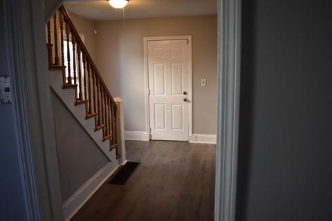 92 Marion St, Springfield, MA 01109 photo 4