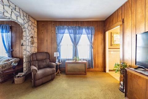 80 Alvin St, Springfield, MA 01104 photo 9