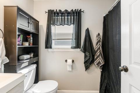 19 Jade Ct, Derry, NH 03038 photo 34