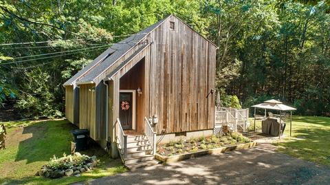 19 Jade Ct, Derry, NH 03038 photo 8
