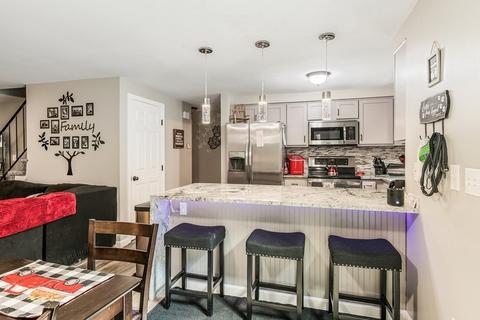 19 Jade Ct, Derry, NH 03038 photo 14