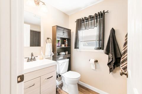19 Jade Ct, Derry, NH 03038 photo 26