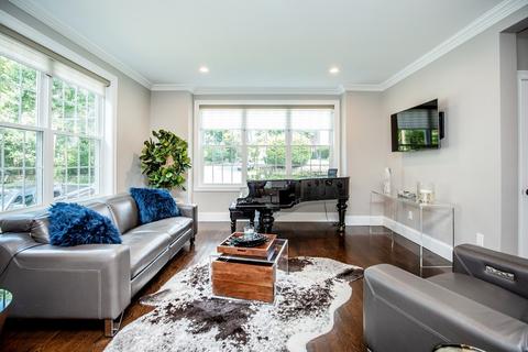 49 Circuit Rd, Dedham, MA 02026 photo 5