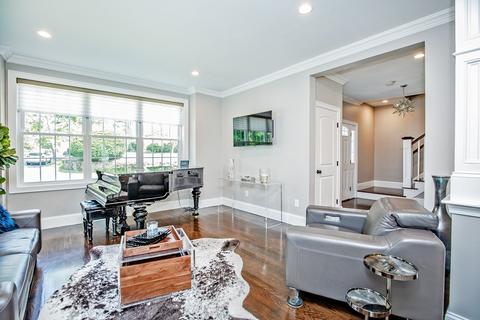 49 Circuit Rd, Dedham, MA 02026 photo 4
