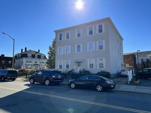 63 Rodman St, Fall River, MA 02721 photo 3