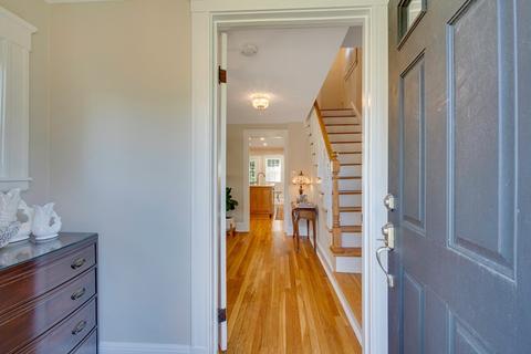 54 Norfolk St, Needham, MA 02492 photo 3