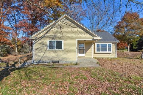 84 Mendon St, Upton, MA 01568 photo 1