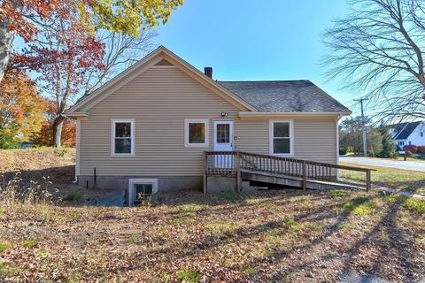 84 Mendon St, Upton, MA 01568 photo 2